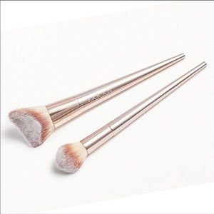 F. A. R. A. H.  Rendezvous Brushes Set
